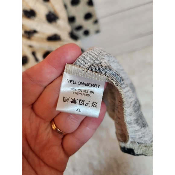 Yellowberry Women's‎ Gray w/Black Dot Long Sleeve V-Neck Felicity Dress Size XL - Picture 4 of 6